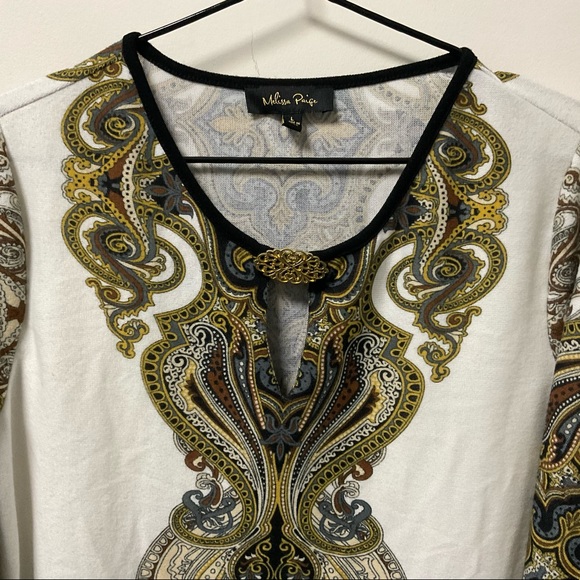 Beautifully Patterned Long Sleeve Melissa Paige Bell Sleeve Top! - Picture 9 of 12